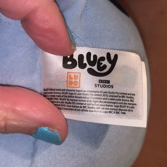 Hugmees by squismallows Bluey ‎ NWT - Picture 9 of 11